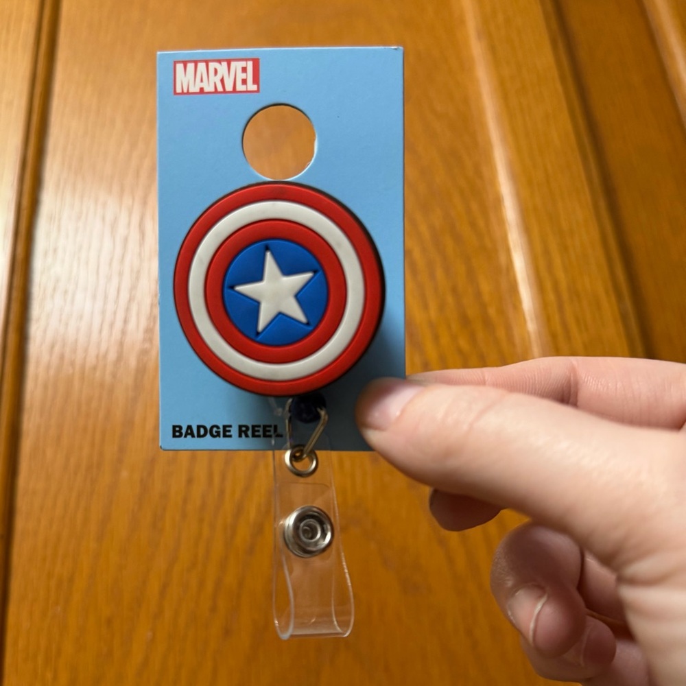 Marvel Captain America Shield Badge Holder
